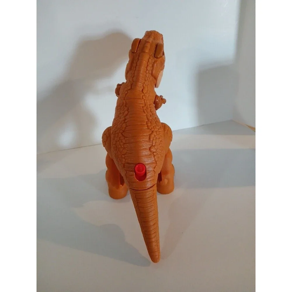 JURASSIC WORLD THRASHIN ACTION T-REX DINOSAUR MATTEL 2021